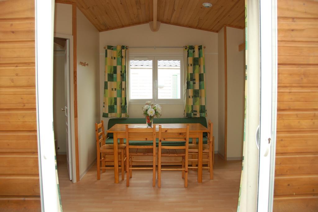 Camping Terra Alta Bot Habitación foto