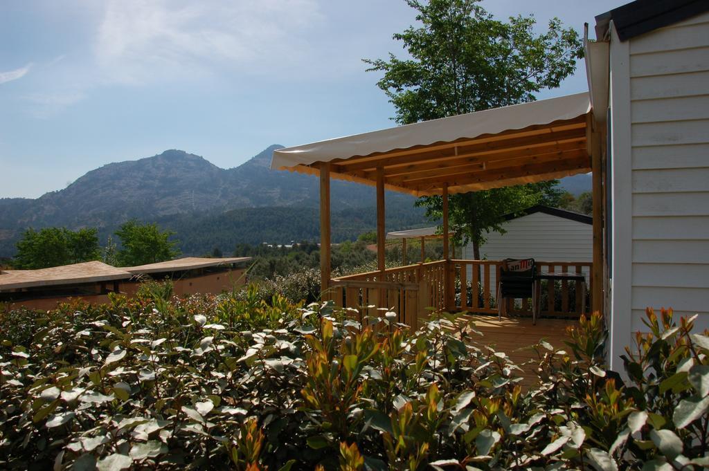 Camping Terra Alta Bot Exterior foto